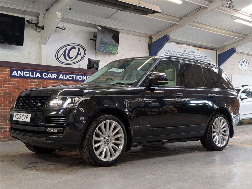 2015 LAND ROVER RANGE ROVER VOGUE SE TDV6 - Image 1