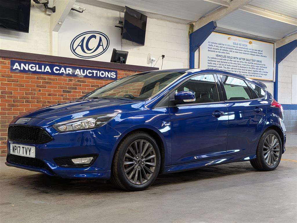 2017 FORD FOCUS ST-LINE - Image 1
