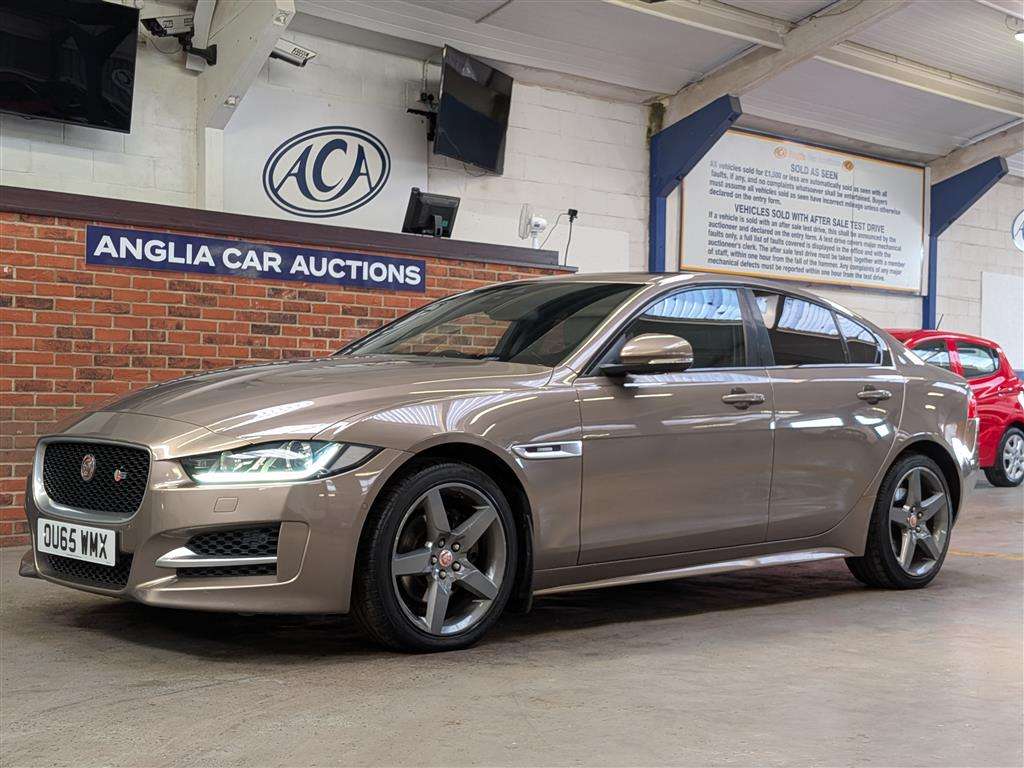 2015 JAGUAR XE R-SPORT D AUTO - Image 1