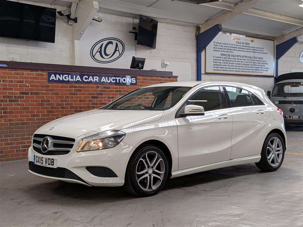 2015 MERCEDES-BENZ A180 BLUEEFFICIENCY SPORT - Image 1