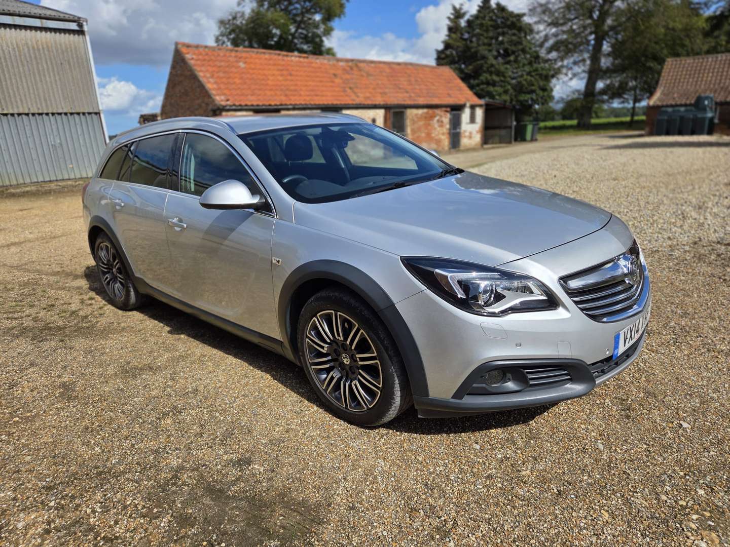 2014 VAUXHALL INSIGNIA COUNTRY TOURER 4X4 BI-TURBO - Image 1