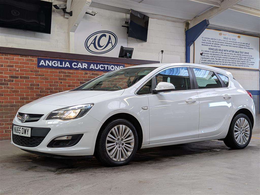 2015 VAUXHALL ASTRA EXCITE - Image 1