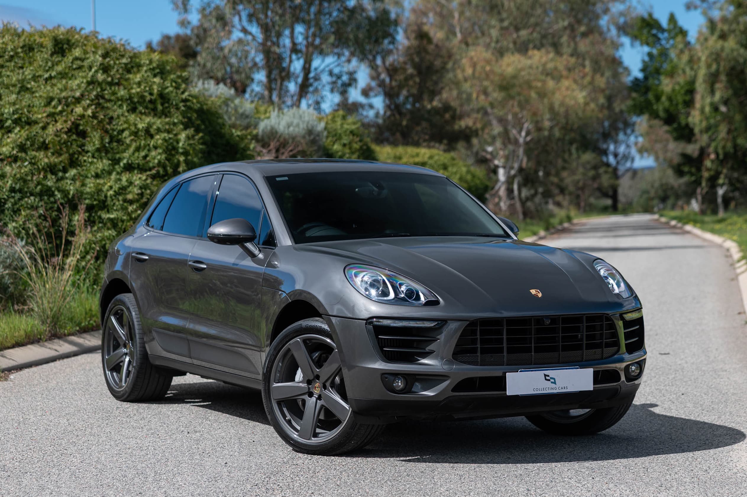 2016 Porsche Macan S - Image 1