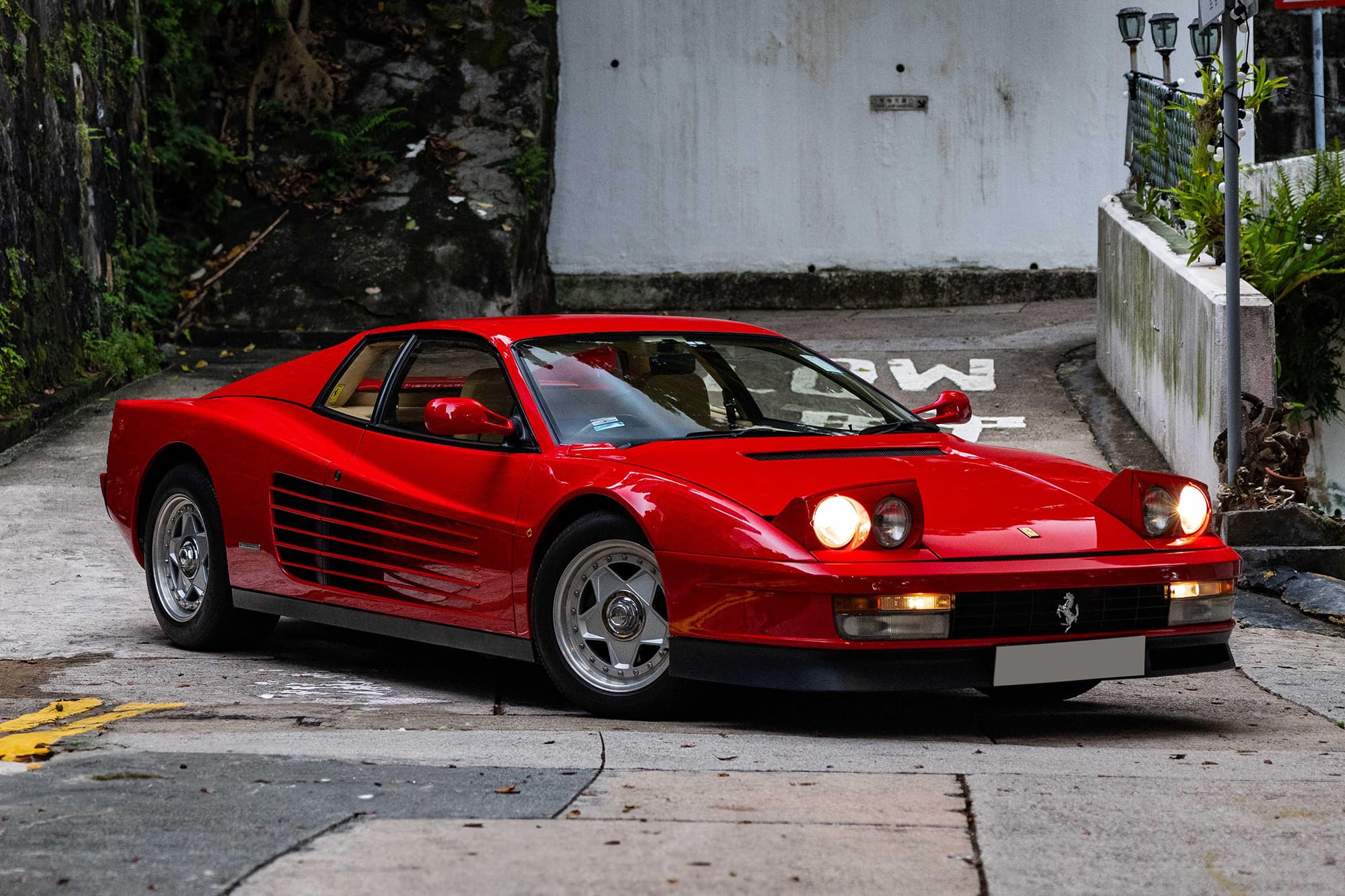 1985 Ferrari Testarossa - Monodado - HK Registered - Image 1