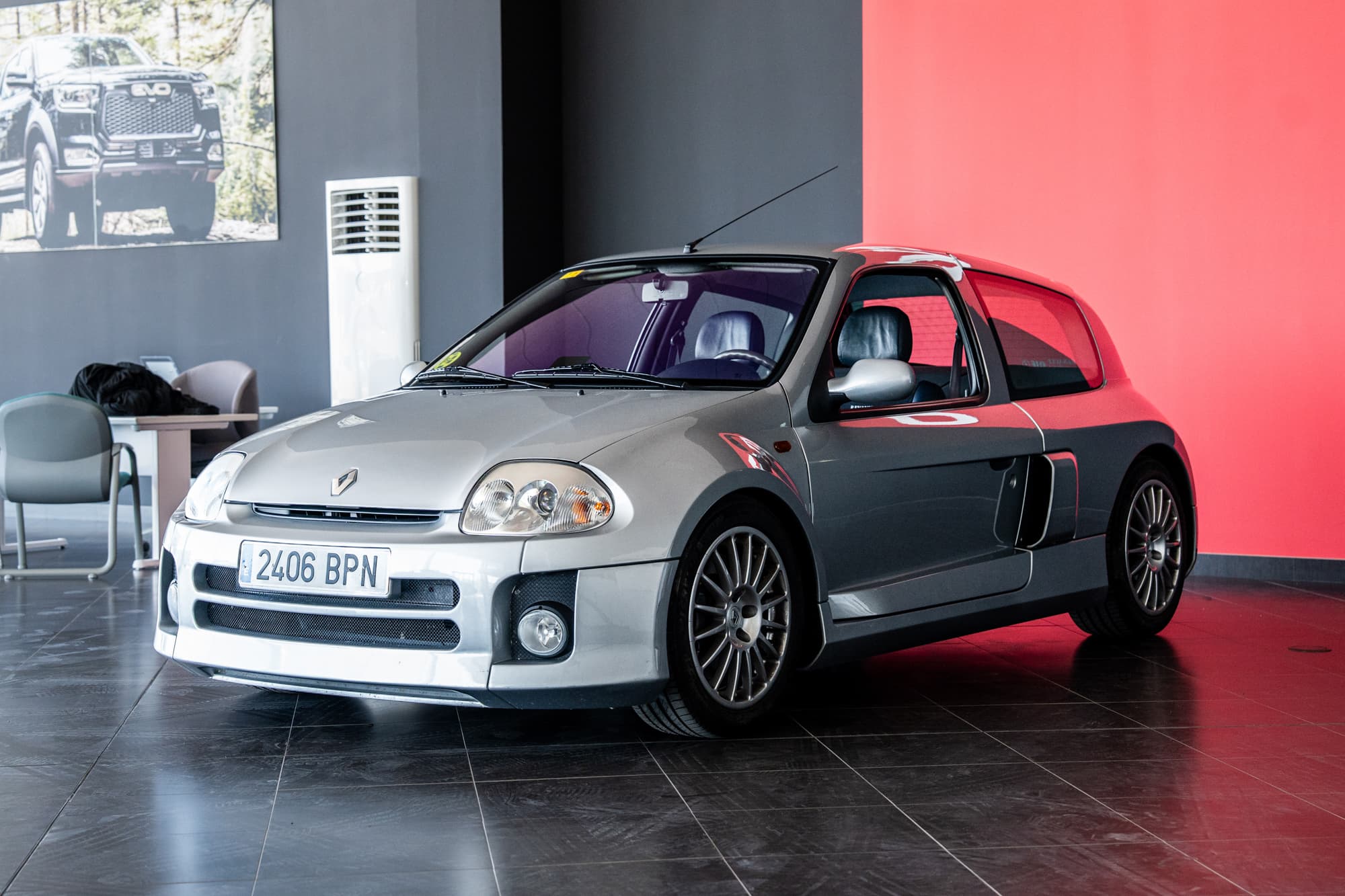 2001 Renault Clio V6 Phase 1 - Image 1