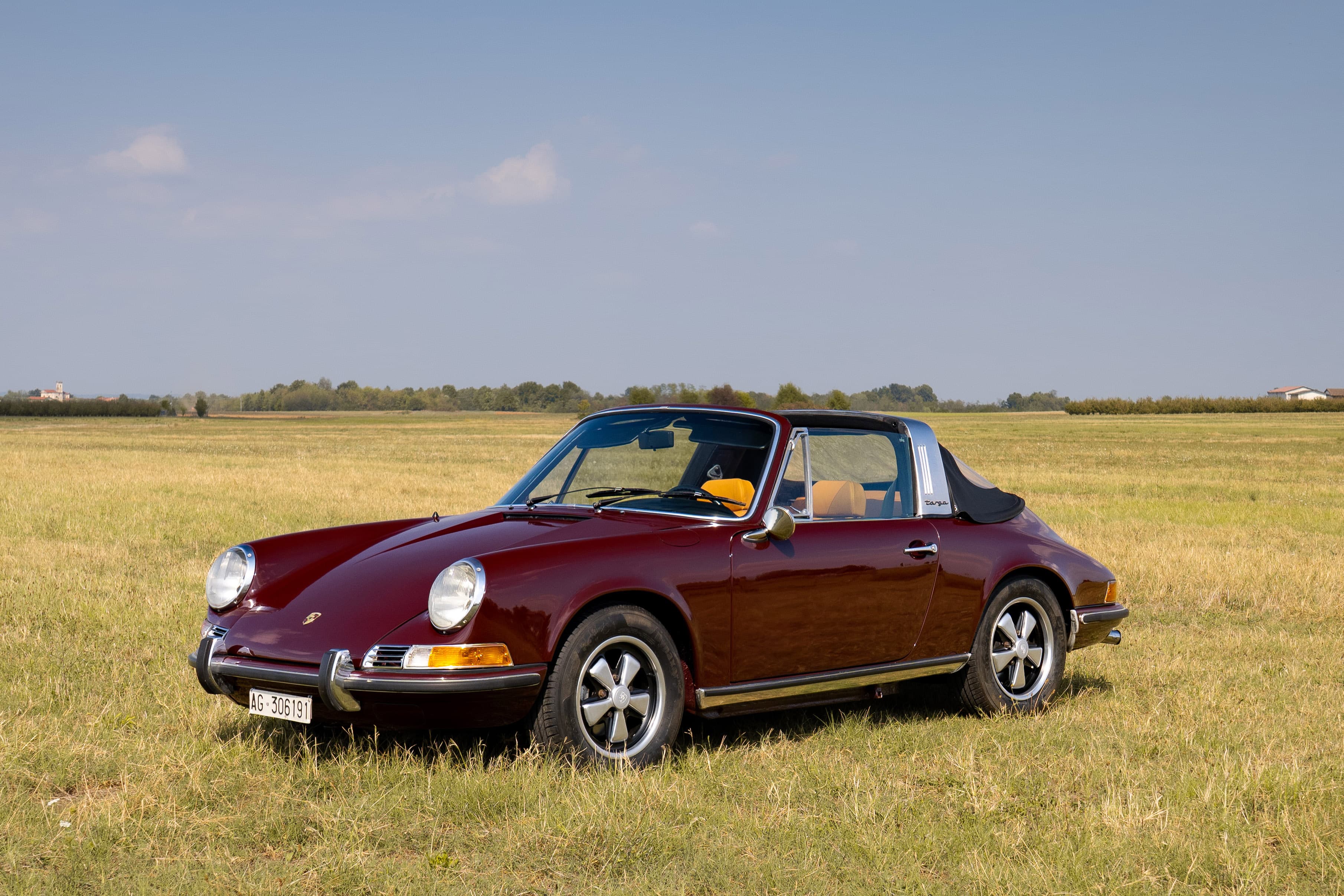 1968 Porsche 911 T Soft Window Targa - Image 1
