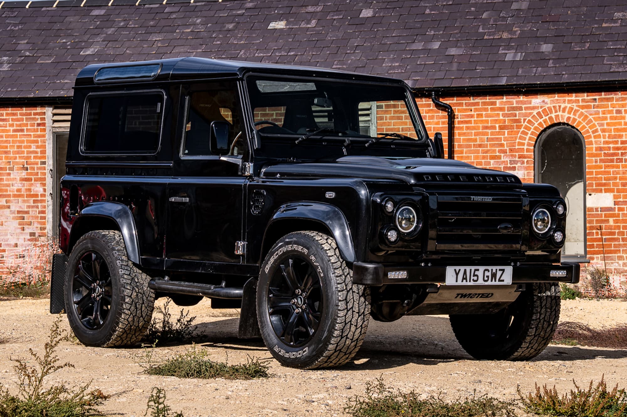 2015 Land Rover Defender 90 XS - Twisted - Image 1