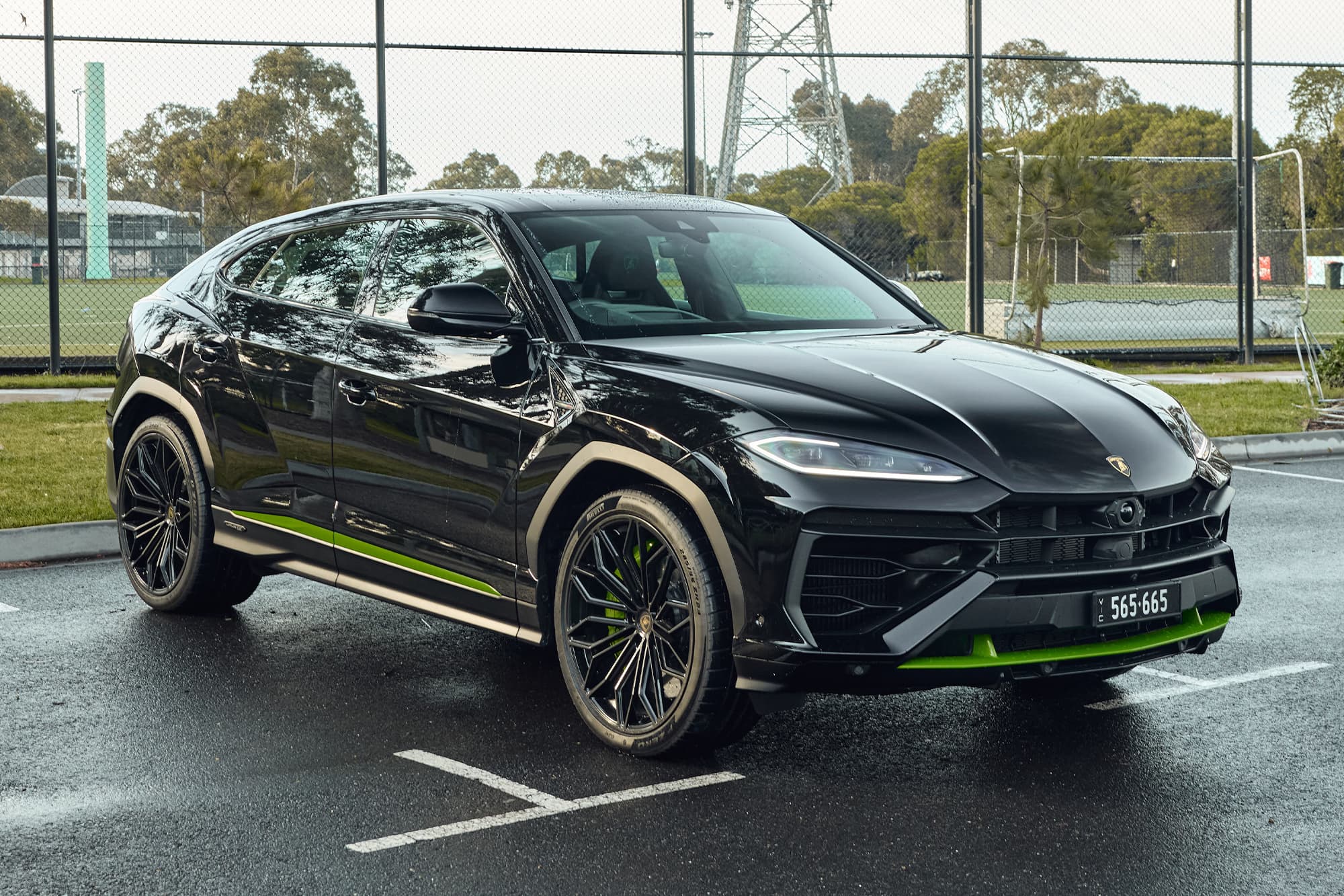 2026 Lamborghini Urus SE - Image 1