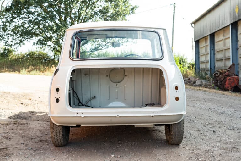 1959 Austin Mini Se7en De Luxe Saloon - Image 1