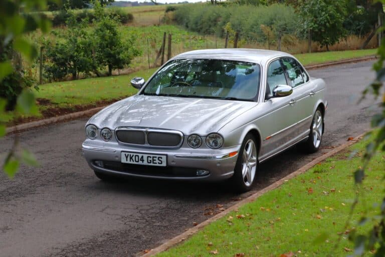2004 Jaguar Super V8 - Image 1