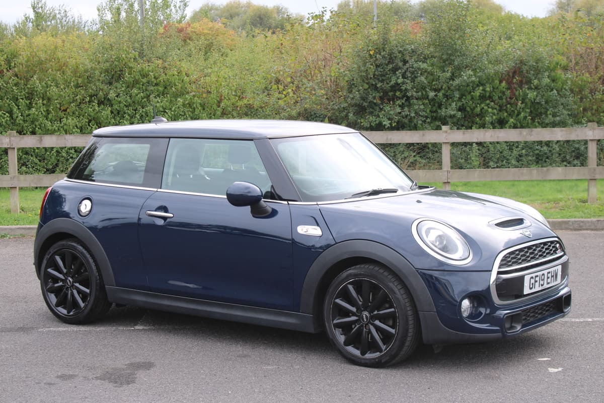 2019 Mini Cooper S Classic Auto - Image 1